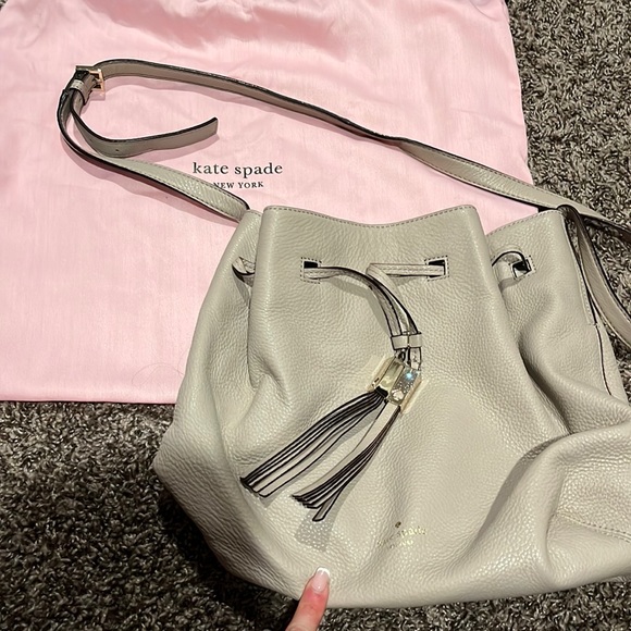 kate spade Handbags - Kate Spade crossbody bag
